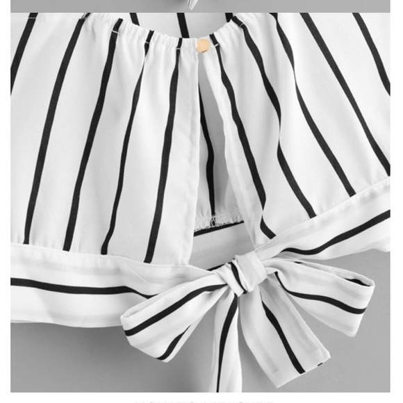 ✅✅NEW!! V neck crop cami - Picture 3 of 4